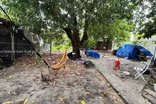 2643 NW 23rd Ct, Miami, FL 33142 - Photo 11