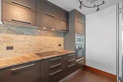 900 Biscayne Blvd #3502, Miami, FL 33132 - Photo 13
