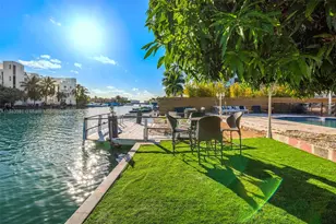 840 S Shore Dr, Miami Beach, FL 33141 - Photo 27