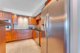 18021 Biscayne Blvd, Aventura, FL 33160 - Photo 13