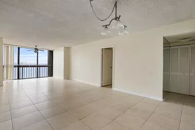 2333 Brickell Ave #1207, Miami, FL 33129 - Photo 13
