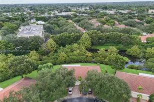 1706 NW 78th Way, Pembroke Pines, FL 33024 - Photo 29