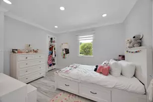 10110 SW 66th St, Miami, FL 33173 - Photo 21