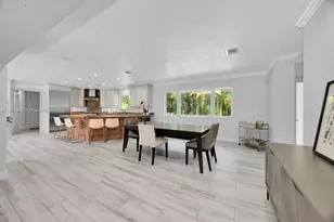 10110 SW 66th St, Miami, FL 33173 - Photo 9