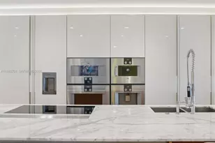 10201 Collins Ave, Bal Harbour, FL 33154 - Photo 29