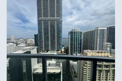 1060 Brickell Ave #3005, Miami, FL 33131 - Photo 11
