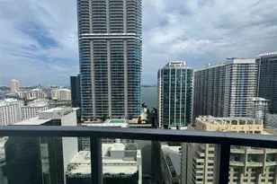 1060 Brickell Ave, Miami, FL 33131 - Photo 11