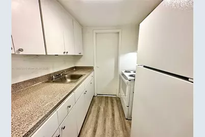 13285 NE 6th Ave #109, North Miami, FL 33161 - Photo 5