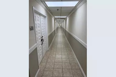 4445 W 16th Ave #605, Hialeah, FL 33012 - Photo 31