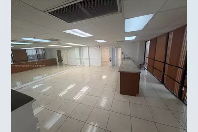 4445 W 16th Ave #605, Hialeah, FL 33012 - Photo 11