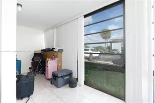 9725 Hammocks Blvd, Miami, FL 33196 - Photo 17