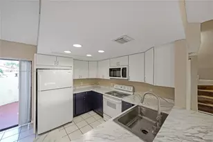 3208 San Remo Cir, Homestead, FL 33035 - Photo 21