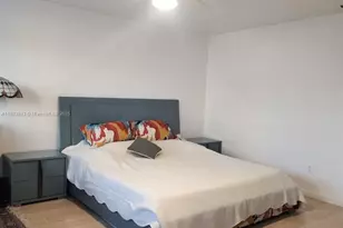 11960 NE 19th Dr, North Miami, FL 33181 - Photo 11