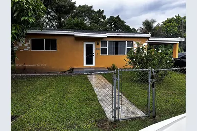 10900 NW 22nd Ct, Miami, FL 33167 - Photo 11