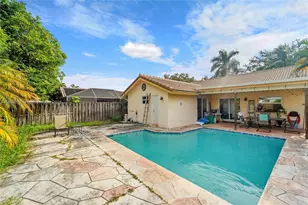 2928 NW 94th Ave, Coral Springs, FL 33065 - Photo 21