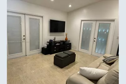 18864 NW 89th Ct #18864, Hialeah, FL 33018 - Photo 11