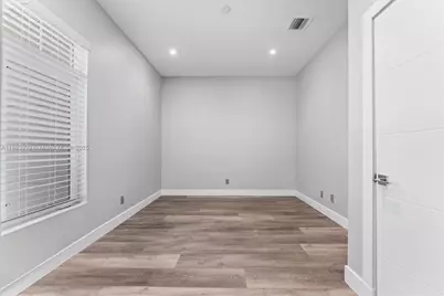 2431 NE 20th Ave, Lighthouse Point, FL 33064 - Photo 17