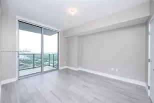 16385 Biscayne Blvd, North Miami Beach, FL 33160 - Photo 15