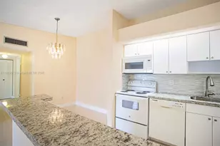 9711 W McNab Rd, Tamarac, FL 33321 - Photo 9