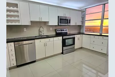 18051 Biscayne Blvd #1204, Aventura, FL 33160 - Photo 7