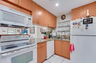 11621 SW 7th Terrace, Sweetwater, FL 33174 - Photo 19