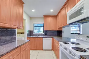 11621 SW 7th Terrace, Sweetwater, FL 33174 - Photo 5