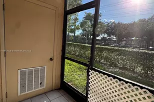 142 NW 91st Ave, Pembroke Pines, FL 33024 - Photo 11