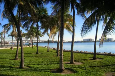 2000 N Bayshore Dr #1105, Miami, FL 33137 - Photo 29