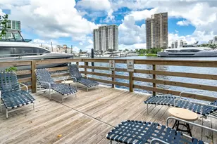 19601 E Country Club Dr, Aventura, FL 33180 - Photo 45