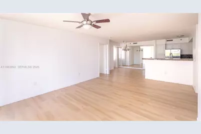 19601 E Country Club Dr #7308, Aventura, FL 33180 - Photo 11