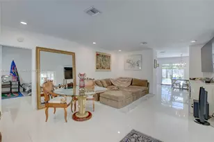 2601 NE 11th Ct, Fort Lauderdale, FL 33304 - Photo 5