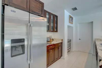 2601 NE 11th Ct, Fort Lauderdale, FL 33304 - Photo 19