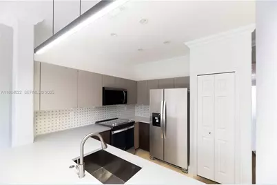 5430 NW 107th Ave #609, Doral, FL 33178 - Photo 9