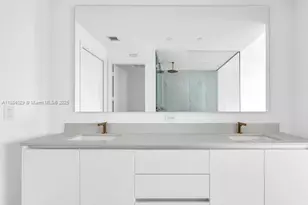 700 NE 24th St, Miami, FL 33137 - Photo 11