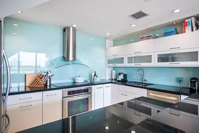 1000 Venetian Way #1108, Miami, FL 33139 - Photo 21