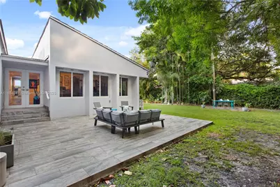 412 Zamora Ave, Coral Gables, FL 33134 - Photo 17