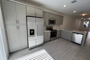 109 SW 170th Ave, Pembroke Pines, FL 33027 - Photo 27