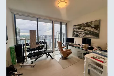 1000 Brickell Plz #3302, Miami, FL 33131 - Photo 21