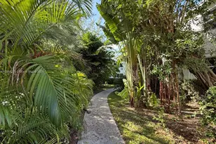 10074 E Bay Harbor Dr, Bay Harbor Islands, FL 33154 - Photo 27