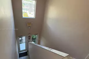 10074 E Bay Harbor Dr, Bay Harbor Islands, FL 33154 - Photo 19