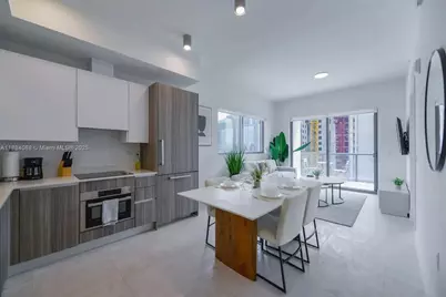 239 SW 9th St #1601, Miami, FL 33130 - Photo 1