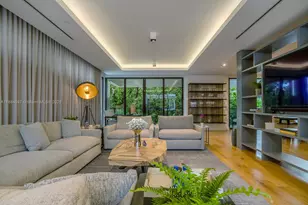 350 Meridian Ave, Miami Beach, FL 33139 - Photo 3