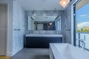 350 Meridian Ave, Miami Beach, FL 33139 - Photo 21