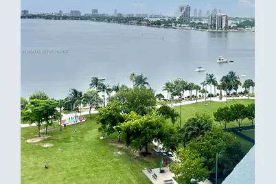 1900 N Bayshore Dr #901, Miami, FL 33132 - Photo 25