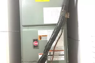 1201 NE 191st St, Miami, FL 33179 - Photo 25