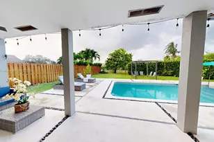 1055 NW 99th Ave, Plantation, FL 33322 - Photo 21