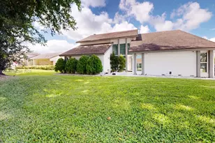 1055 NW 99th Ave, Plantation, FL 33322 - Photo 1