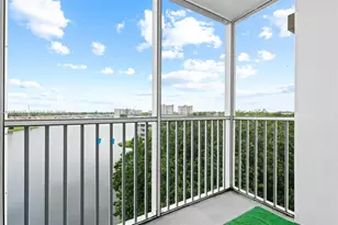 1750 NE 191st St, Miami, FL 33179 - Photo 21