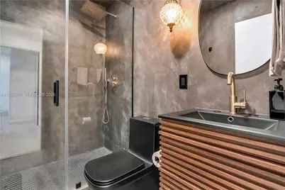 1672 NW 36th Ct, Oakland Park, FL 33309 - Photo 15