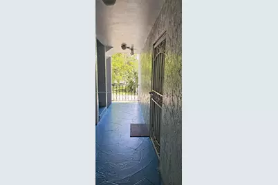 1090 NE 129th St #205, North Miami, FL 33161 - Photo 3